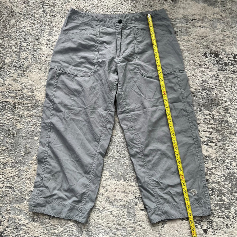 Mountain Hardwear Sandhills Capri Pants Womens 8 Gray Lightweight Hiking Outdoor